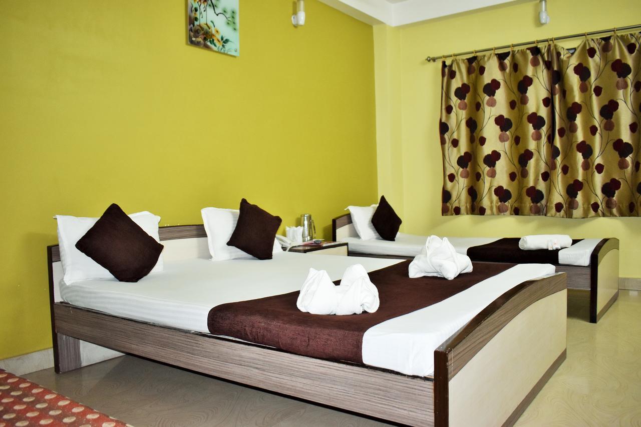 Hotel Debjyoti Siliguri Εξωτερικό φωτογραφία