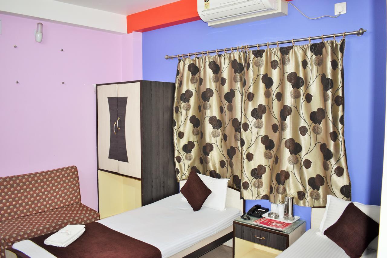 Hotel Debjyoti Siliguri Εξωτερικό φωτογραφία
