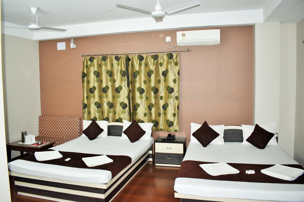 Hotel Debjyoti Siliguri Εξωτερικό φωτογραφία