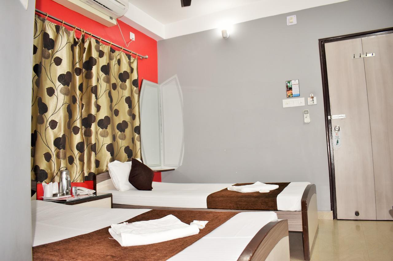 Hotel Debjyoti Siliguri Εξωτερικό φωτογραφία